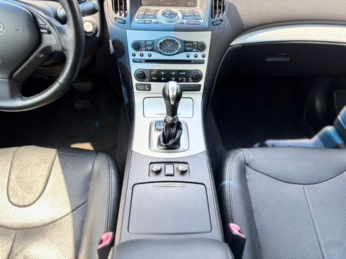 Used 2009 INFINITI G37 x Coupe w/ Premium Pkg AWD/4WD image 19