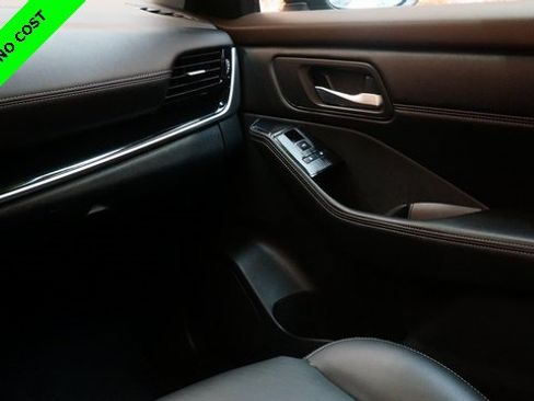 Used 2022 Nissan Rogue SL w/ SL Premium Package image 37