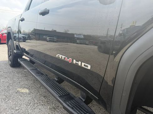 Used 2020 GMC Sierra 3500 AT4 w/ AT4 Premium Package image 11