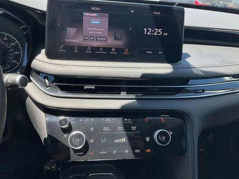 Used 2024 INFINITI QX60 Pure w/ Cargo Package image 21