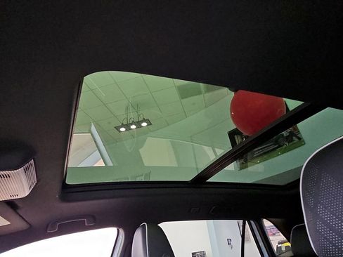 New 2026 Volkswagen Atlas Cross Sport SEL Premium R-Line image 11