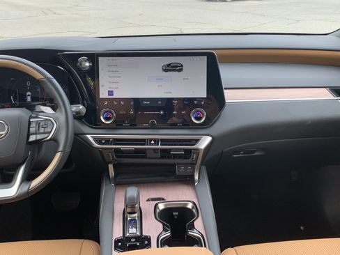 Used 2026 Lexus RX 350 Premium w/ Accessory Package (Z1) FWD image 31