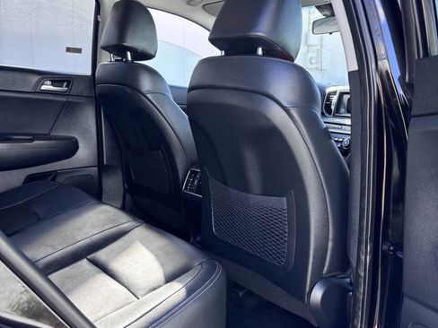 Used 2017 Kia Sportage EX image 19