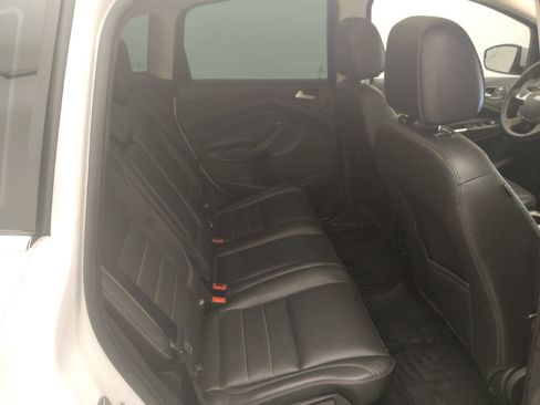 Used 2016 Ford C-MAX SEL w/ Equipment Group 302A FWD image 19