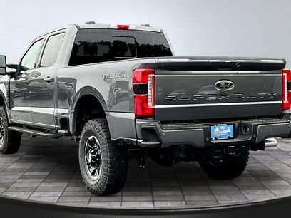 New 2026 Ford F250 Lariat w/ Tremor Off-Road Package