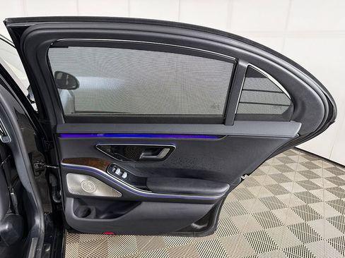 Used 2022 Mercedes-Benz S 500 4MATIC image 25