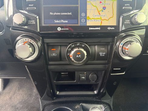 Used 2023 Toyota 4Runner TRD Off-Road Premium w/ Moonroof Package AWD/4WD image 12