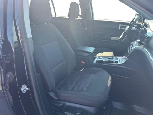 Used 2023 Ford Explorer XLT w/ Class IV Trailer Tow Package image 15