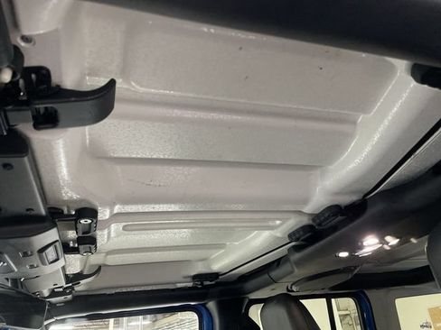 Used 2021 Jeep Wrangler Unlimited Sahara w/ Cold Weather Group AWD/4WD image 24