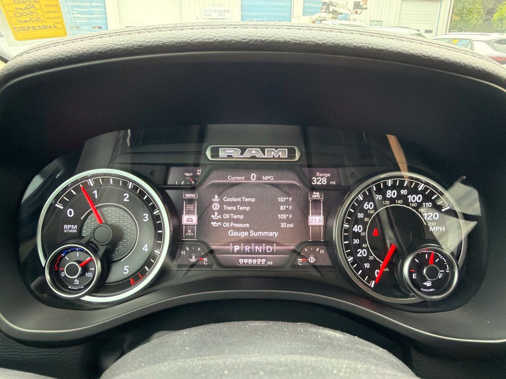 Used 2020 RAM 1500 Laramie AWD/4WD image 29