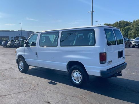 Used 2012 Ford E-350 and Econoline 350 XL RWD image 3