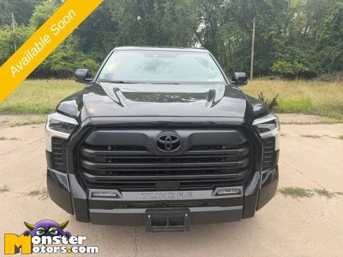 Used 2024 Toyota Tundra Limited AWD/4WD image 3