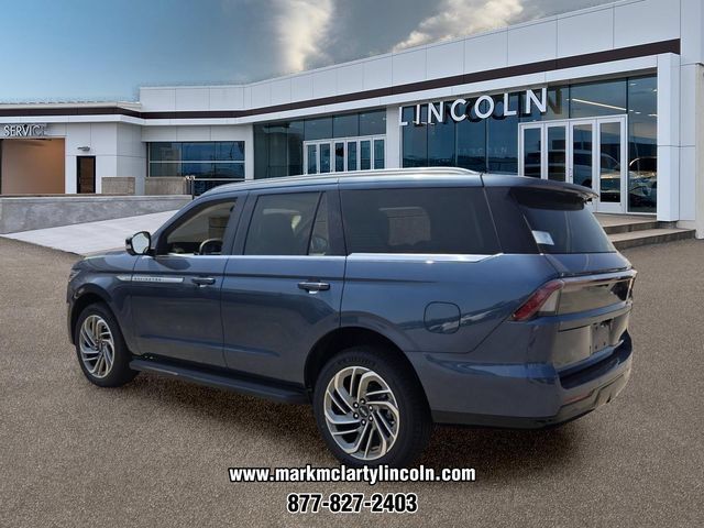 New 2027 Lincoln Navigator Premiere AWD/4WD image 3