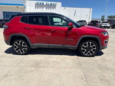 Used 2017 Jeep Compass Limited AWD/4WD image 4