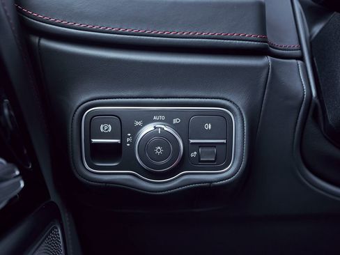 Used 2025 Mercedes-Benz G 63 AMG 4MATIC image 56
