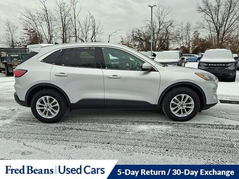 Certified 2020 Ford Escape SE image 13