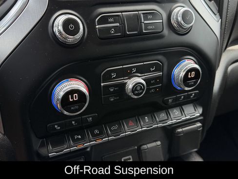 Used 2021 GMC Sierra 1500 SLT AWD/4WD image 23