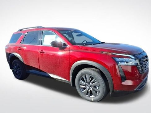 New 2026 Nissan Pathfinder SV image 8