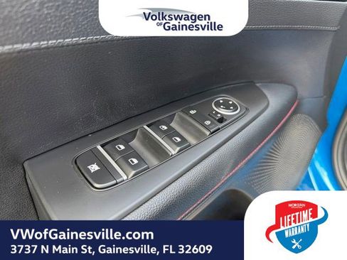 Used 2022 Kia Forte GT w/ GT Technology Package FWD image 17
