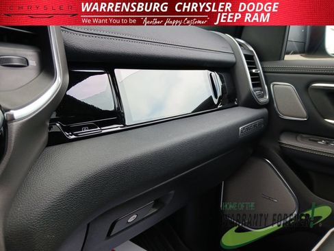 New 2026 RAM 1500 Laramie AWD/4WD image 22