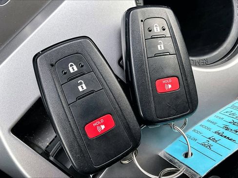 Used 2023 Toyota 4Runner Limited image 13