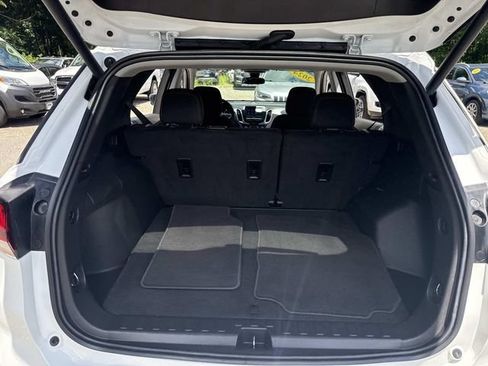Used 2024 Chevrolet Equinox LT FWD image 8