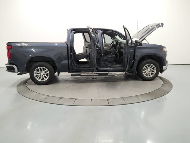 Used 2021 Chevrolet Silverado 1500 LT AWD/4WD image 17
