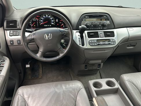 Used 2010 Honda Odyssey EX-L image 11