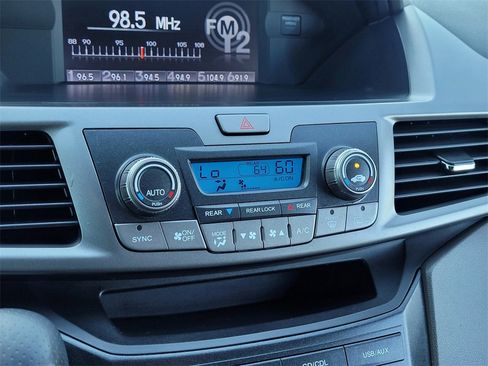 Used 2013 Honda Odyssey EX image 22