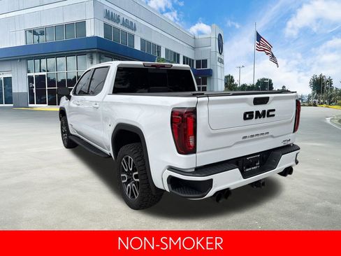 Used 2024 GMC Sierra 1500 AT4 w/ Technology Package AWD/4WD image 6