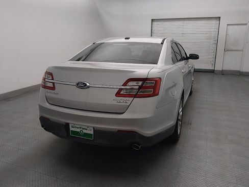 Used 2015 Ford Taurus Limited FWD image 7