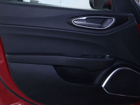 Used 2023 Alfa Romeo Giulia Sprint image 13