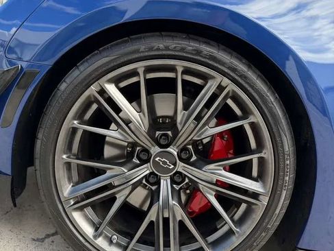 Used 2020 Chevrolet Camaro ZL1 image 13