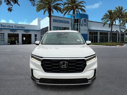 Used 2023 Honda Pilot EX-L image 3