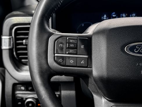 Used 2024 Ford F250 Lariat image 11