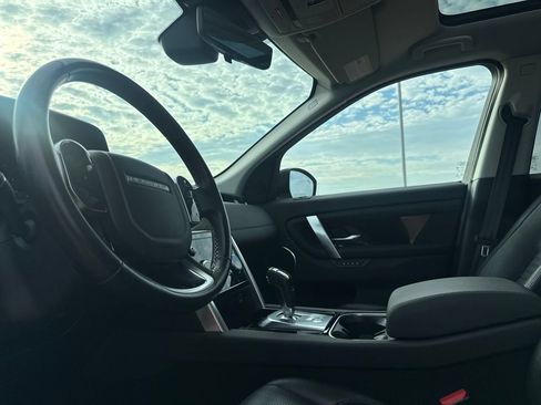 Used 2020 Land Rover Discovery Sport SE AWD/4WD image 40