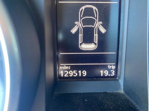 Used 2010 Volkswagen GTI 4-Door FWD image 15