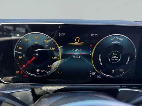 Used 2021 Mercedes-Benz GLB 250 image 22