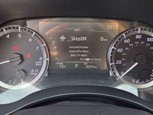 Used 2025 Toyota Highlander XLE AWD/4WD image 34