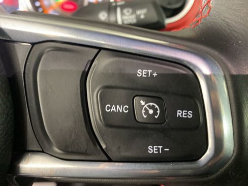 Used 2023 Jeep Wrangler Unlimited Rubicon w/ Cold Weather Group image 9