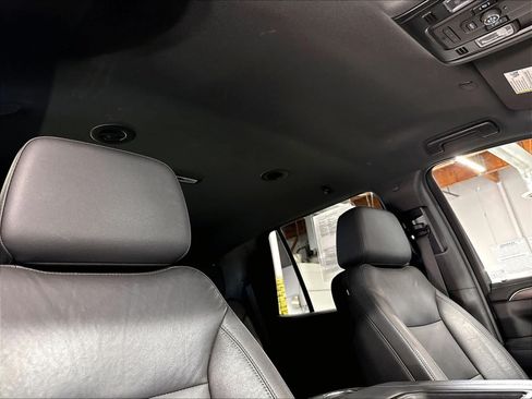 Used 2021 Chevrolet Tahoe Z71 w/ Luxury Package AWD/4WD image 24