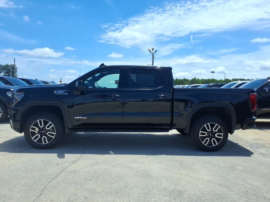 New 2026 GMC Sierra 1500 AT4 w/ AT4 Premium Package AWD/4WD image 4