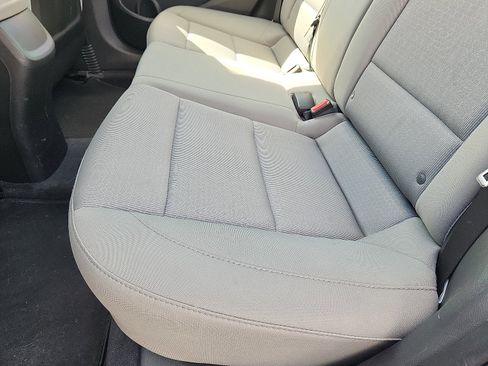 Used 2018 Hyundai Elantra SE image 27