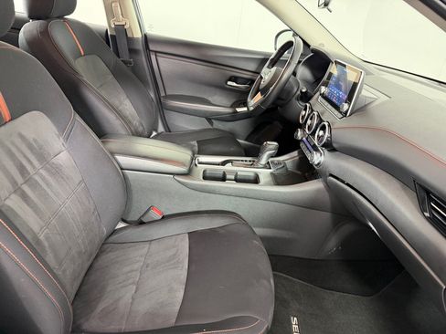 Used 2024 Nissan Sentra SR FWD image 19