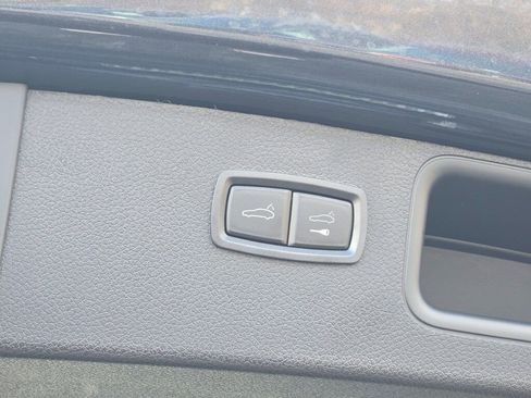 New 2026 Porsche Macan GTS image 16