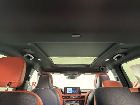 New 2025 Lincoln Aviator Reserve w/ Equipment Group 201A image 29