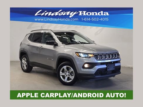 Used 2024 Jeep Compass Latitude AWD/4WD image 1