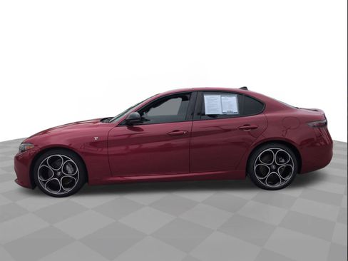 Used 2024 Alfa Romeo Giulia Ti image 10