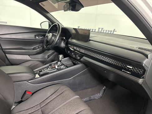 Used 2025 Honda Accord Sport image 29