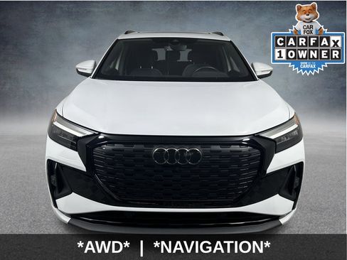 Used 2024 Audi Q4 e-tron Premium Plus w/ Premium Plus image 2